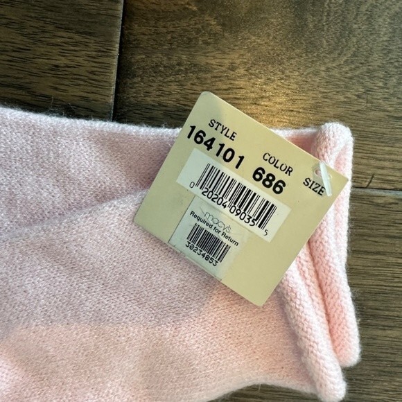 NWT Macy’s Echo Pastel Pink Super Soft Winter Gloves - one size - EUC - Picture 3 of 3